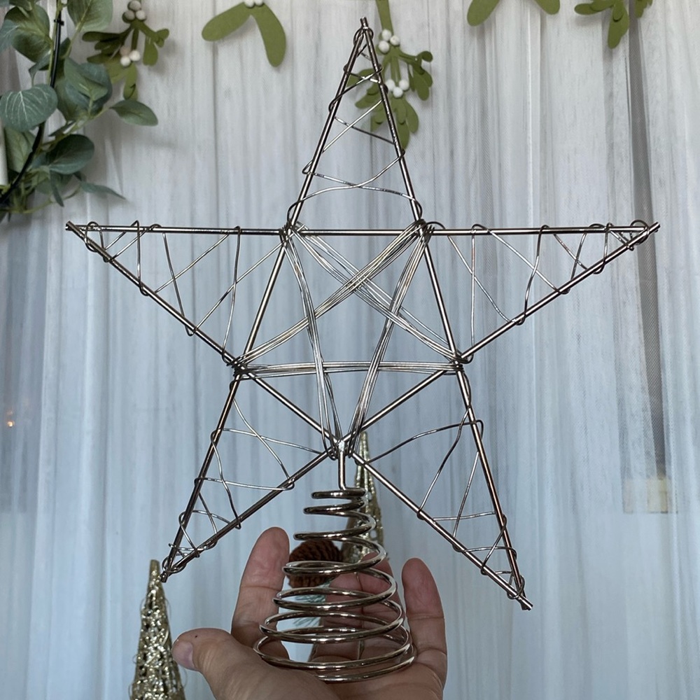 Handmade Metal tree 🌲 topper star!🌟 silver tone!